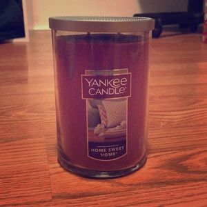Brand new Yankee candle.